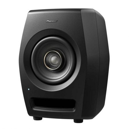 speaker1.jpg